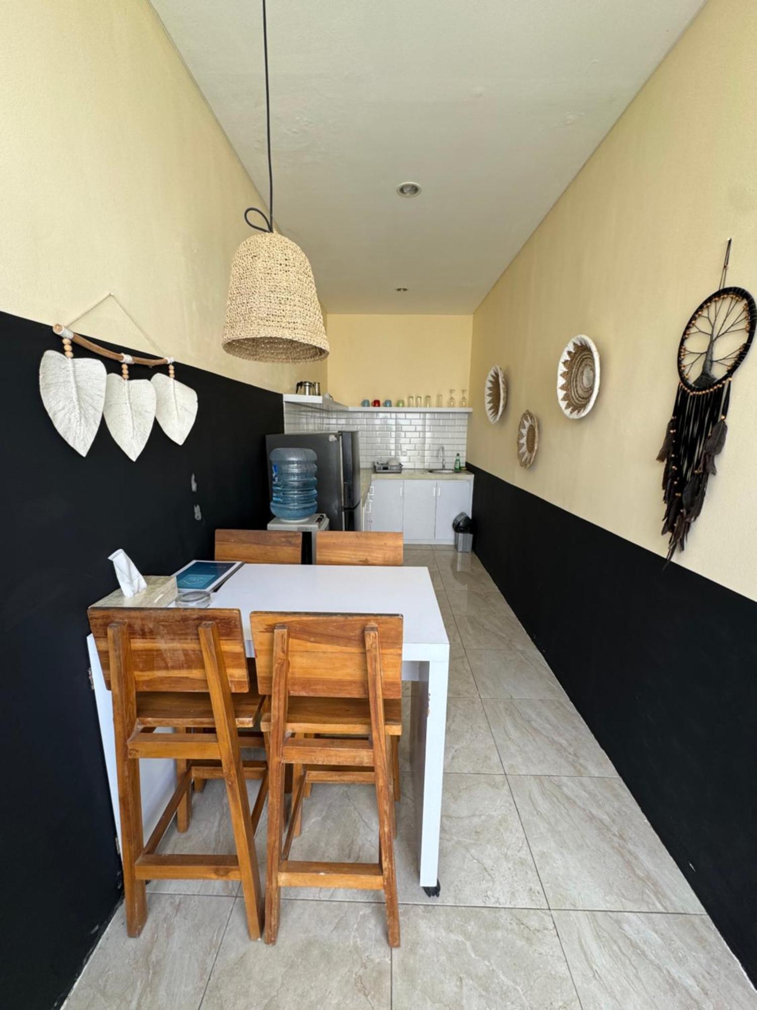 Kiki Village Bathtub Canggu Екстериор снимка