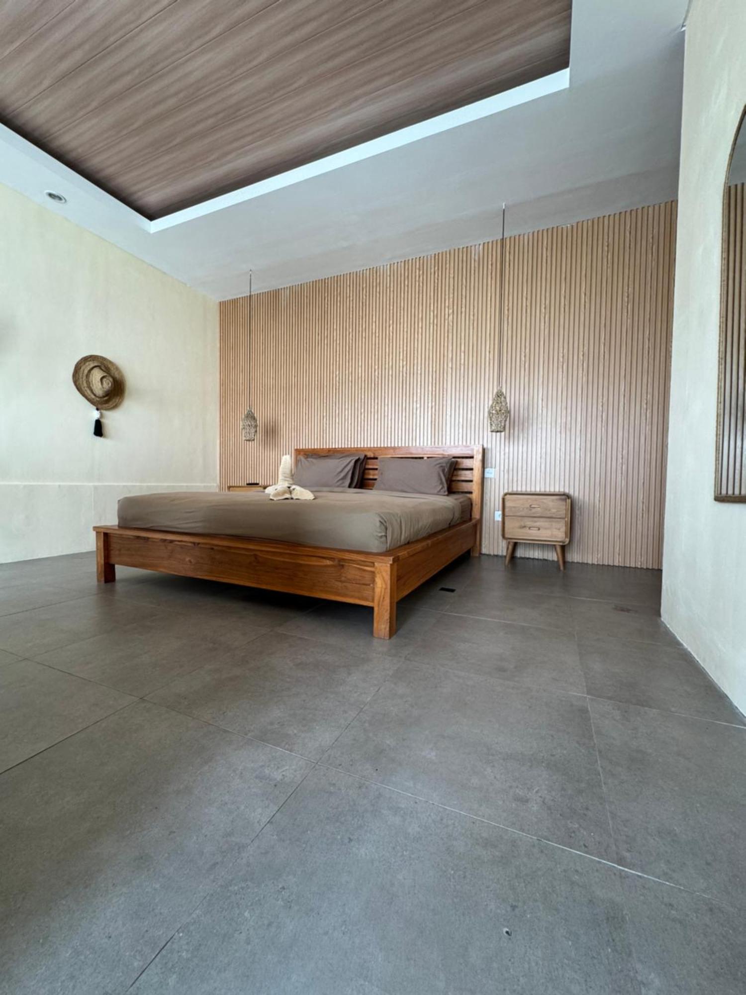 Kiki Village Bathtub Canggu Екстериор снимка